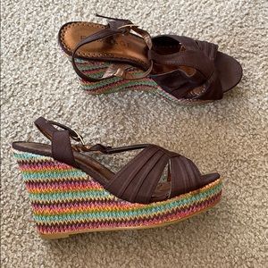 Colorful wedges